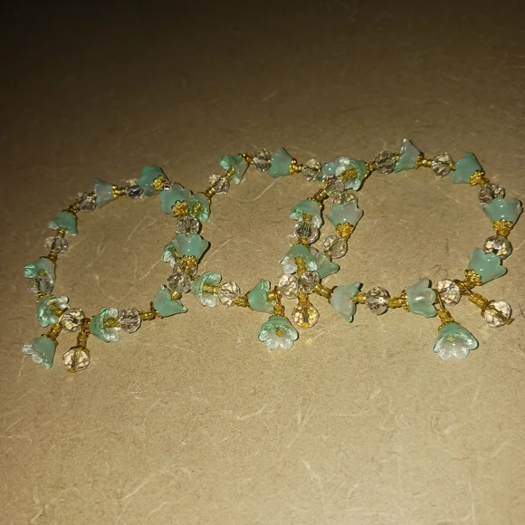 Gold and Green Floral Bracelet Set - Picture 6 of 8